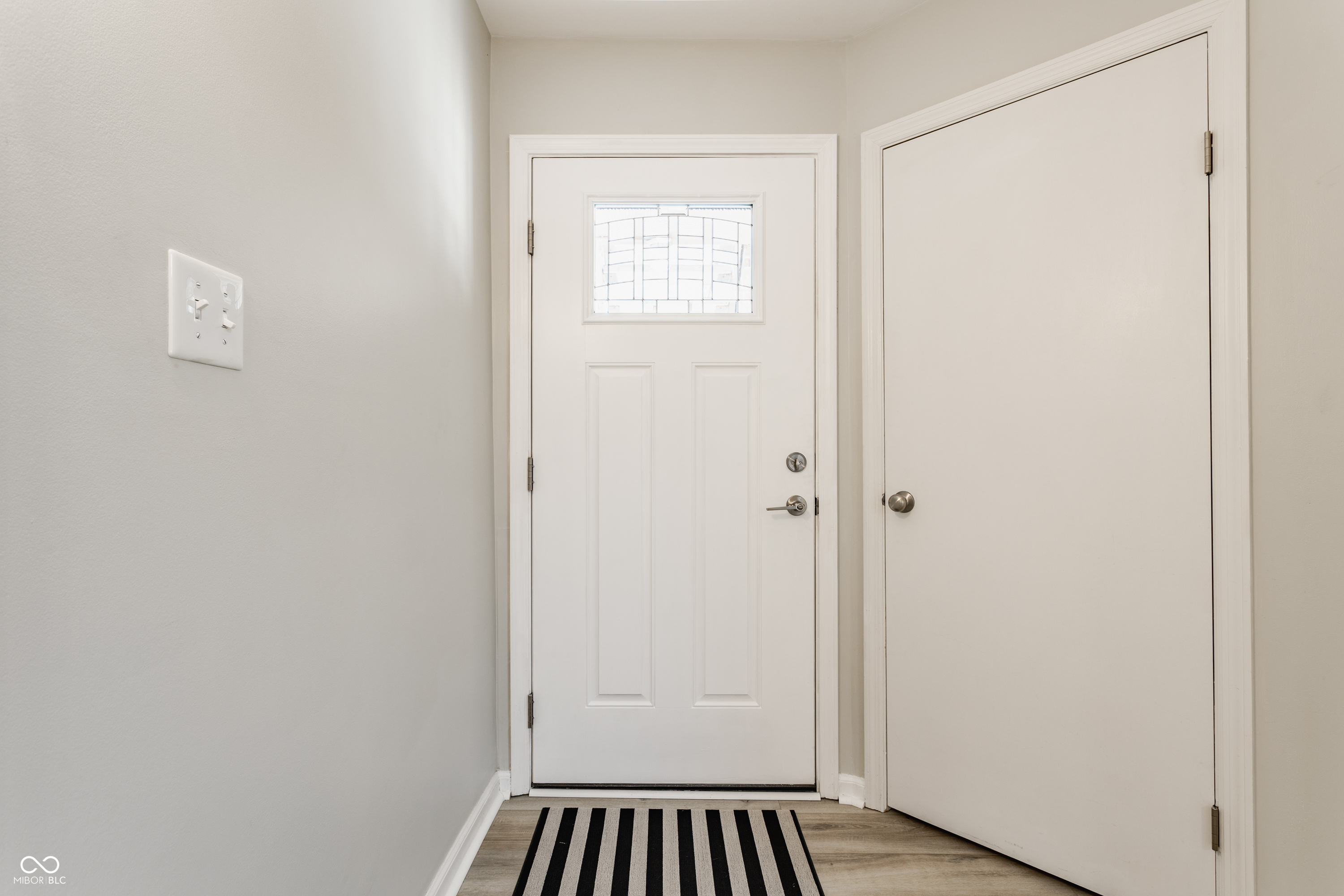 2128 Boston Court, Unit A Indianapolis, IN 46228 - Photo 5 of 33