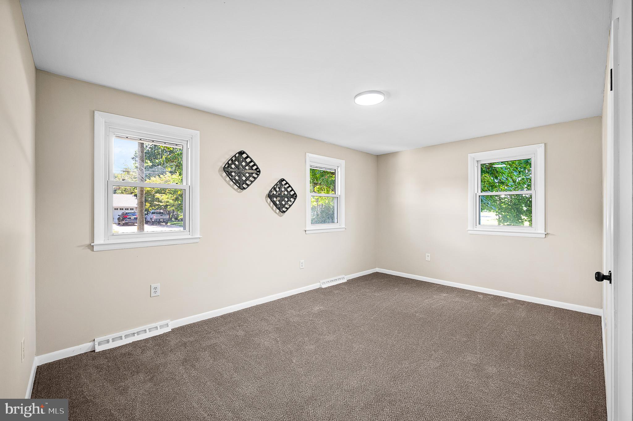 62 Fort Mott Road Pennsville, NJ 08070 - Photo 15 of 31