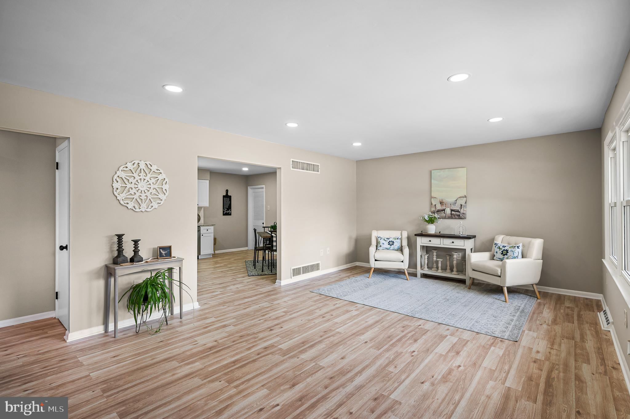 62 Fort Mott Road Pennsville, NJ 08070 - Photo 5 of 31