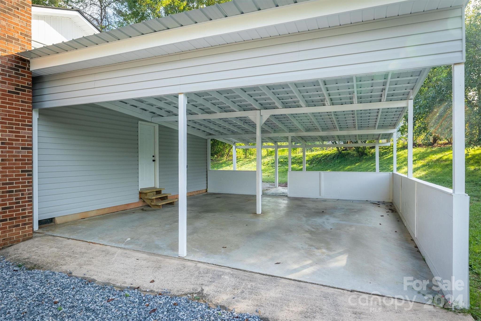 1521 Conley Road Morganton, NC 28655 - Photo 6 of 20 Gallery Image 6