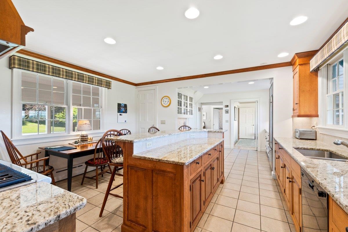 743 Town Line Road Shaftsbury, VT 05262 - Photo 15 of 39