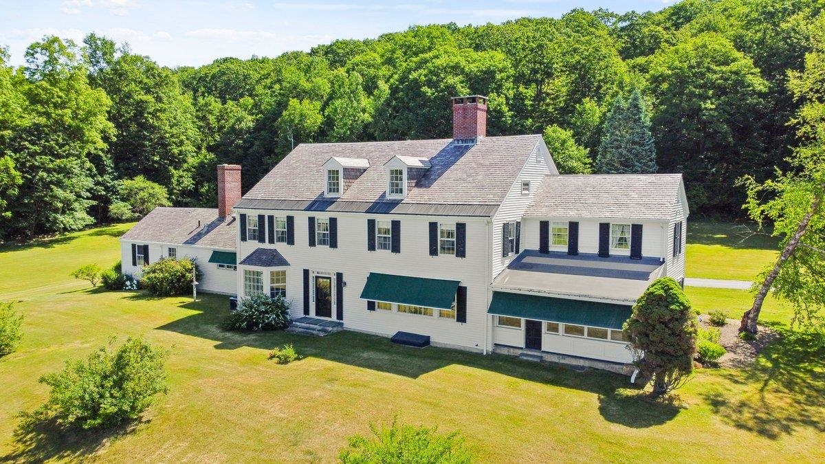 743 Town Line Road Shaftsbury, VT 05262 - Photo 2 of 39