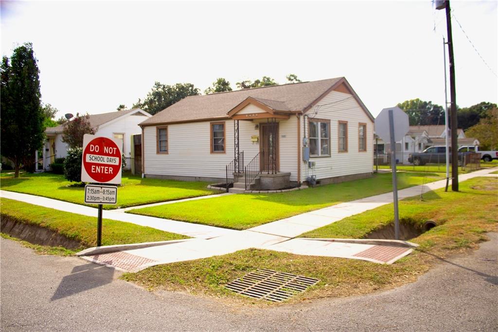 2420 Fenelon Street Chalmette, LA 70043 - Photo 1 of 21