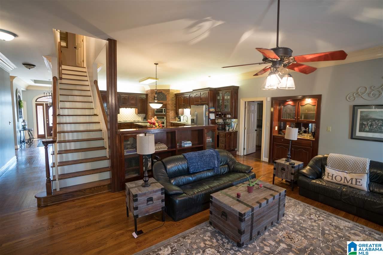403 Woodward Road Trussville, AL 35173 - Photo 8 of 42