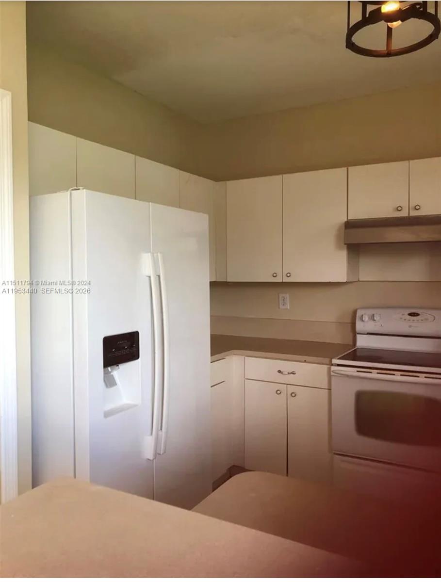 27550 Southwest 138th Path Homestead, FL 33032 - Photo 3 of 14