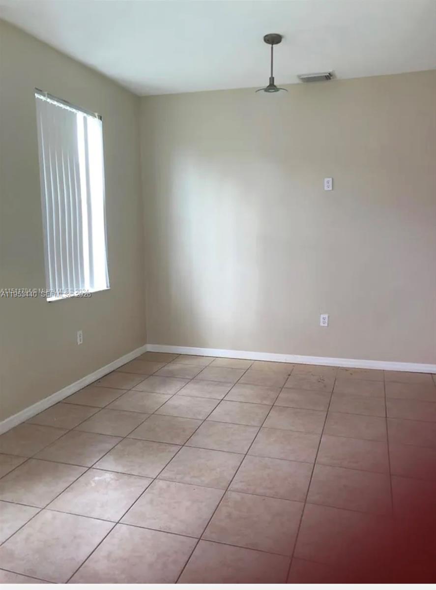 27550 Southwest 138th Path Homestead, FL 33032 - Photo 5 of 14