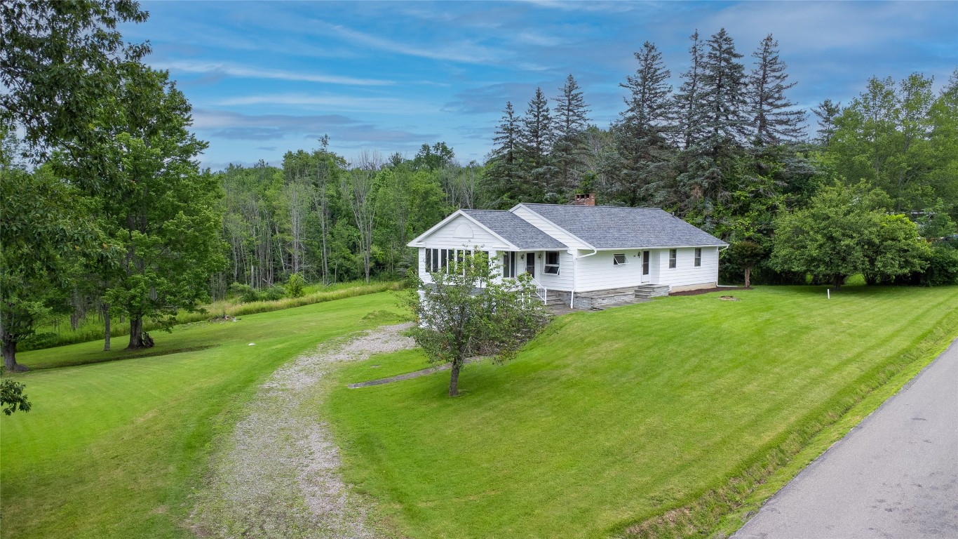 1308 Echo Road Vestal, NY 13850 - Photo 2 of 34 Gallery Image 2