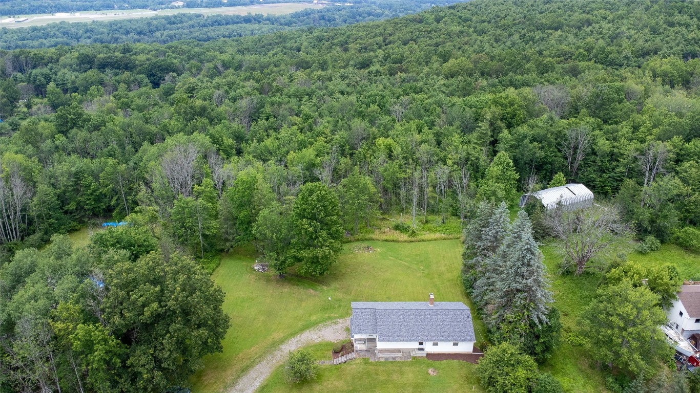1308 Echo Road Vestal, NY 13850 - Photo 33 of 34 Gallery Image 33