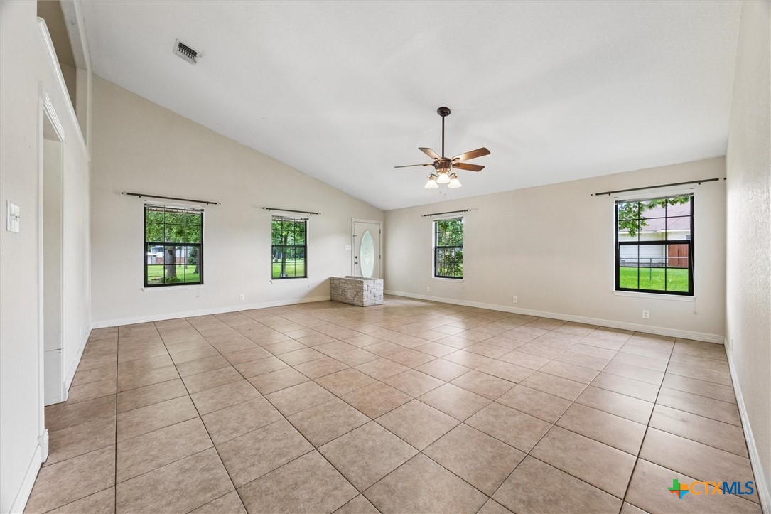 1024 Terminal Loop Road McQueeney, TX 78123 - Photo 13 of 37