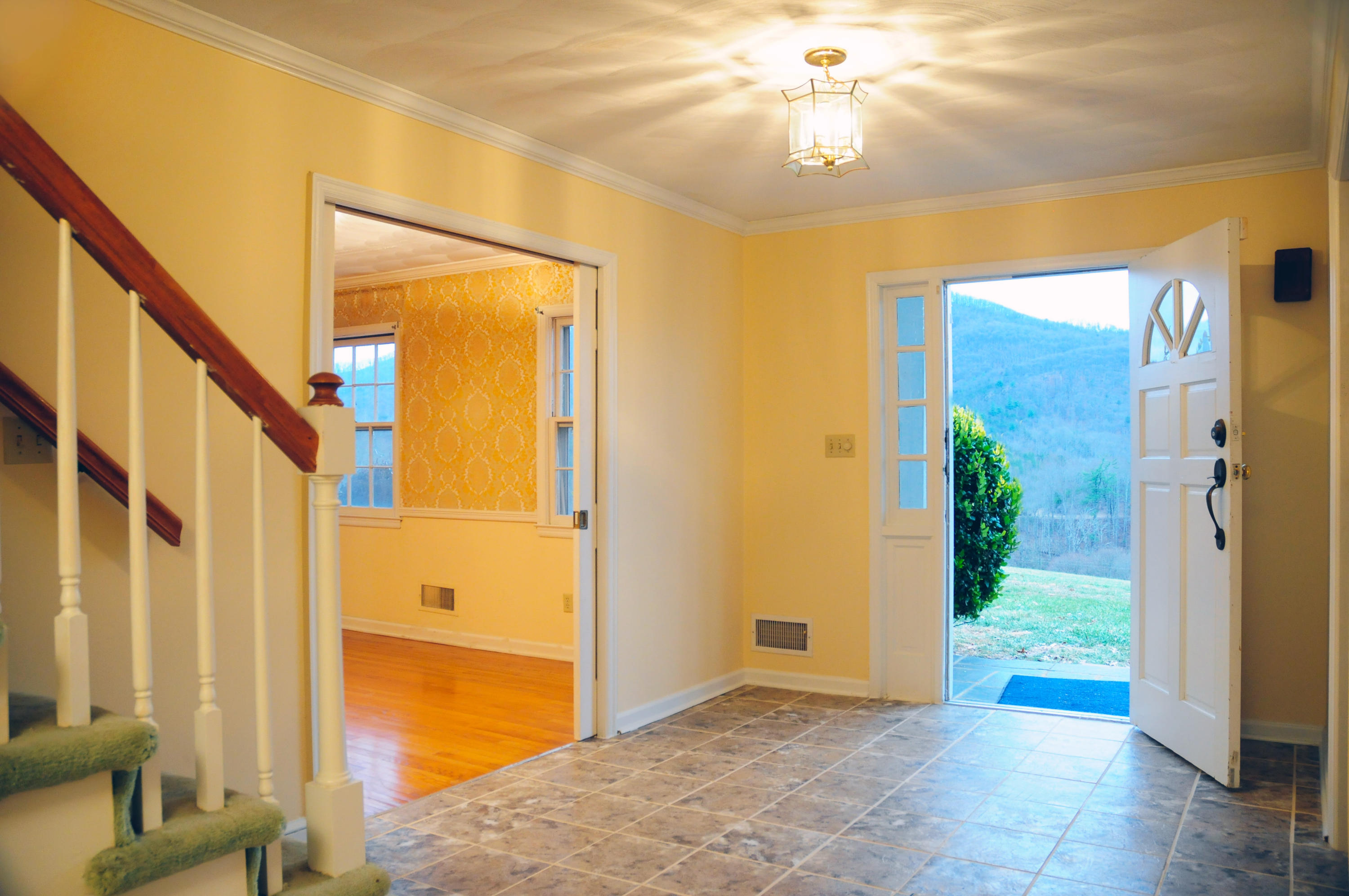 1107 Coopers Cove Road Hardy, VA 24101 - Photo 10 of 10 a view of an entryway