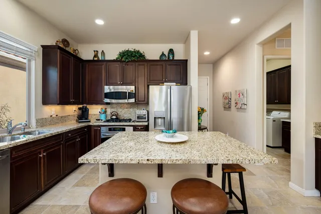 $525,000 | 81665 Avenida De Musica, Indio, CA 92203