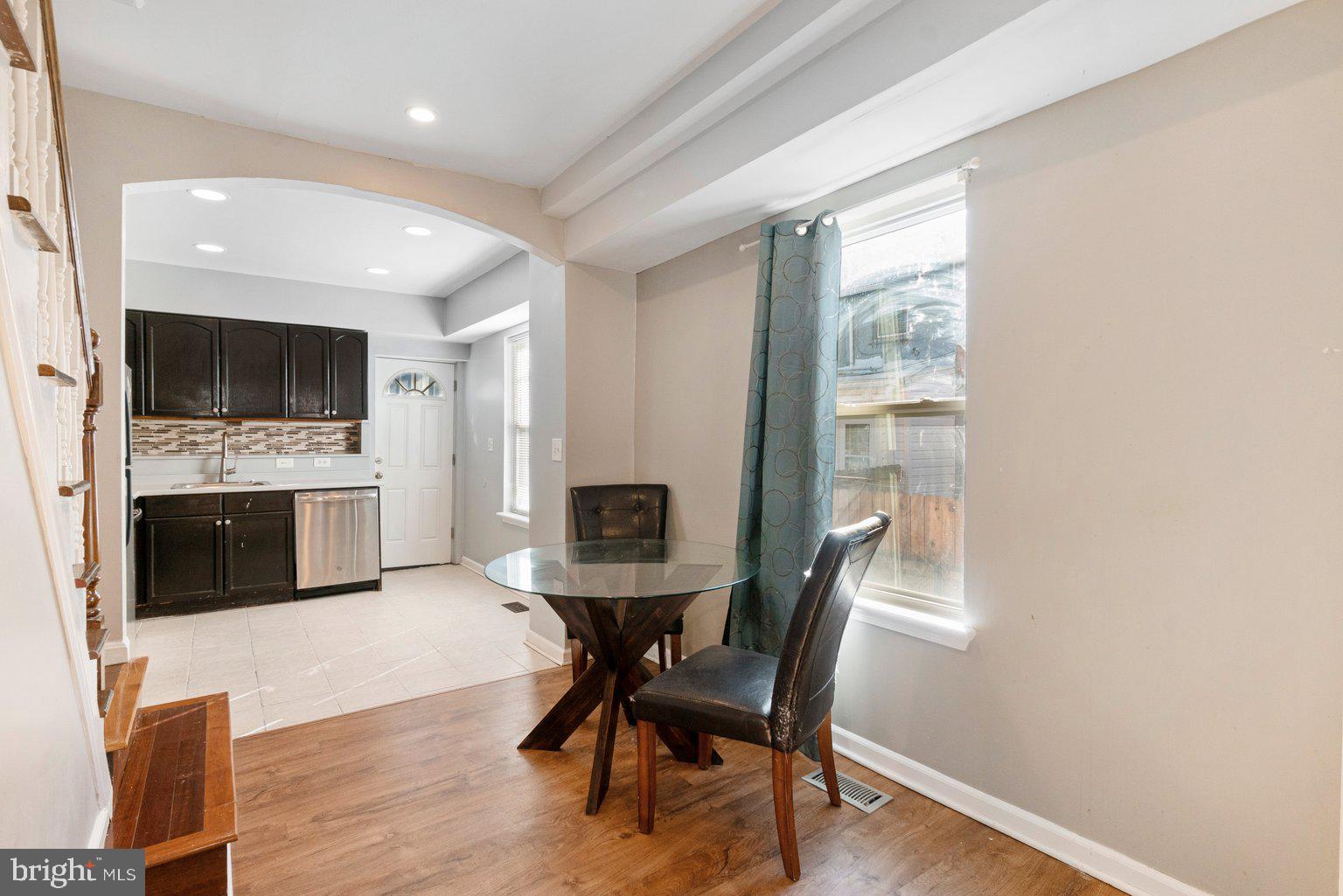 1353 Sargeant Street Baltimore, MD 21223 - Photo 4 of 21