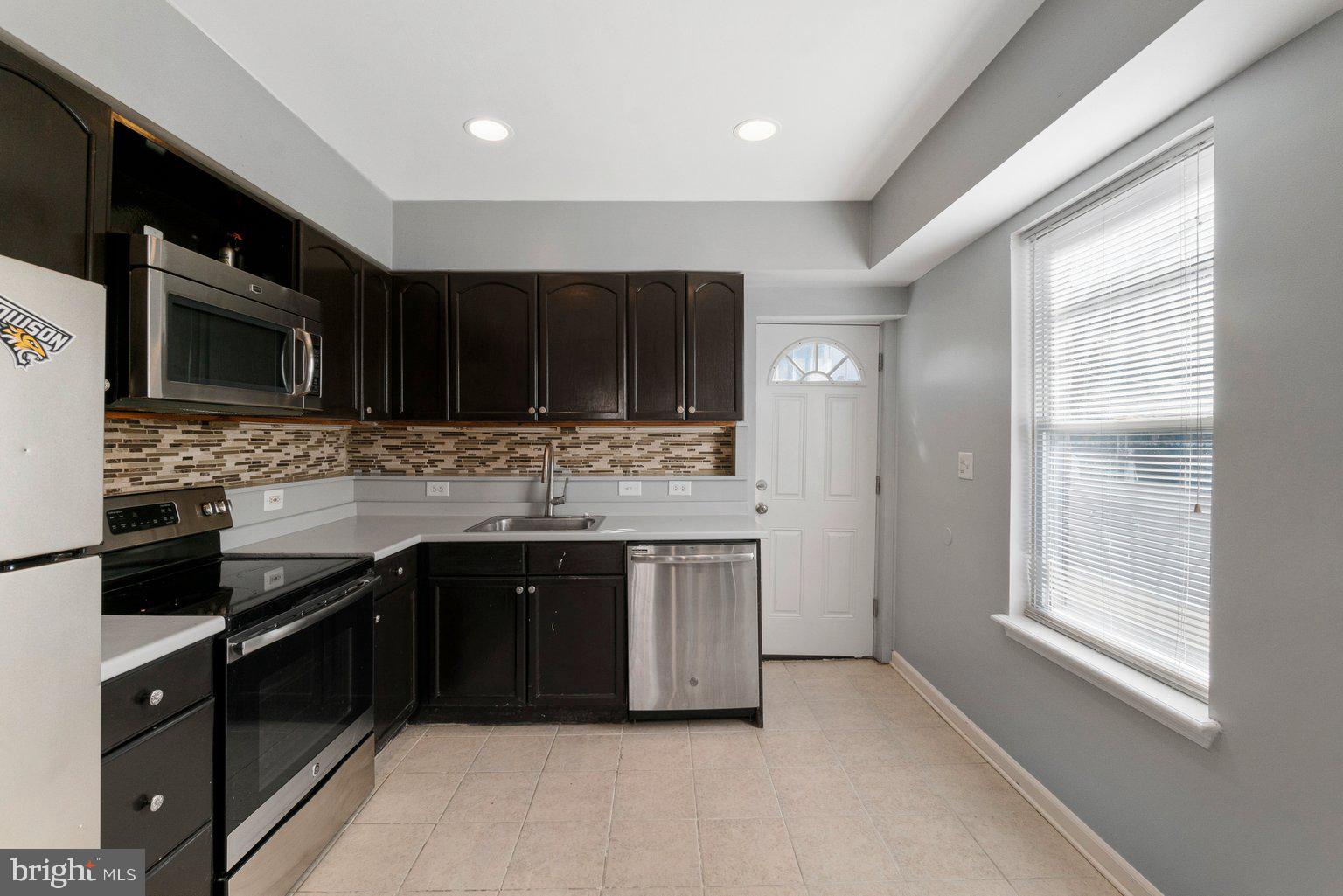 1353 Sargeant Street Baltimore, MD 21223 - Photo 6 of 21