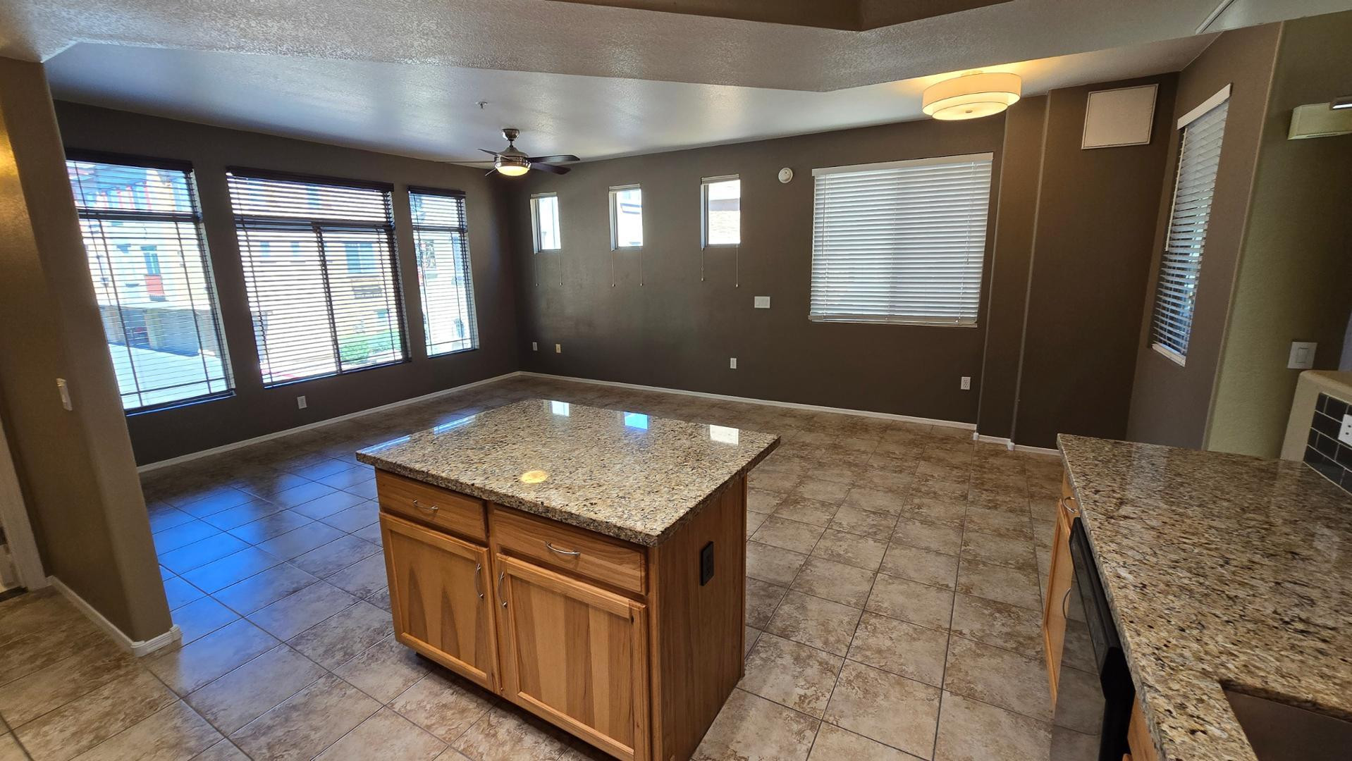 16825 North 14th Street, Unit 21 Phoenix, AZ 85022 - Photo 11 of 22 Photo #11