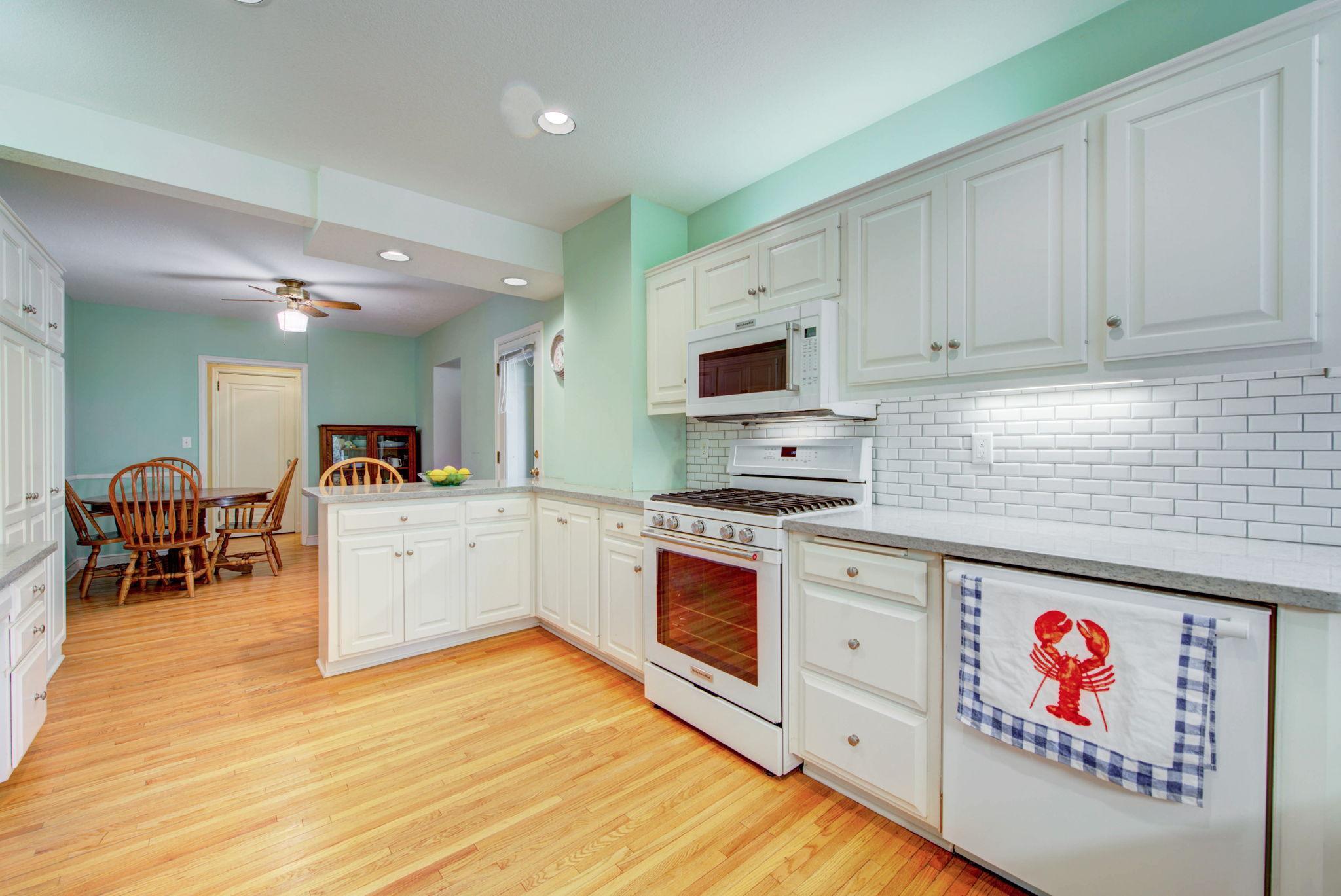 3916 Merriam Road Minnetonka, MN 55305 - Photo 13 of 39 Gallery Image 13