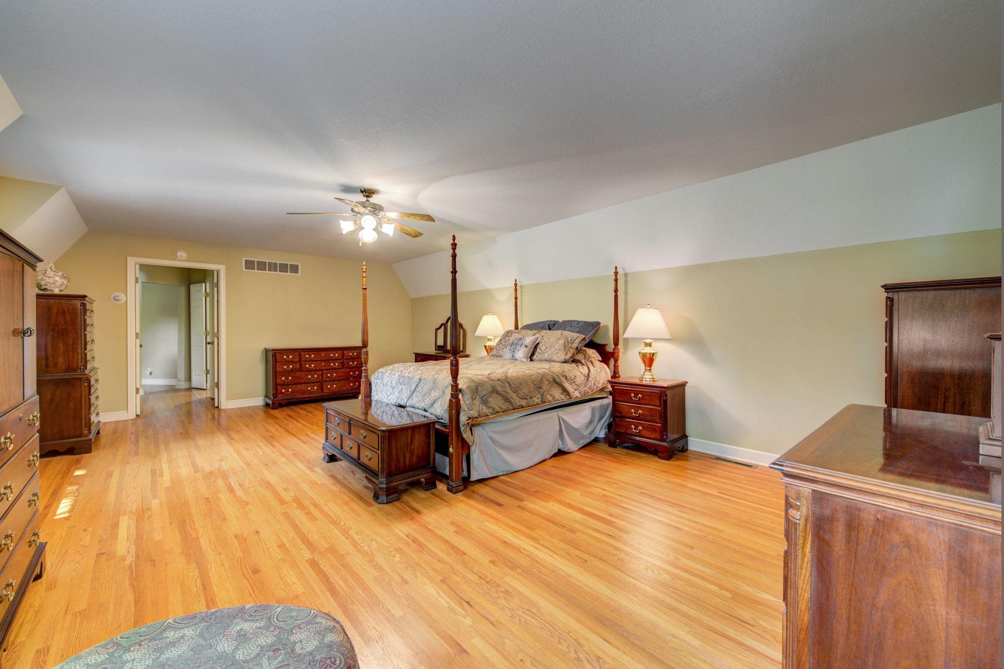 3916 Merriam Road Minnetonka, MN 55305 - Photo 21 of 39 Gallery Image 21