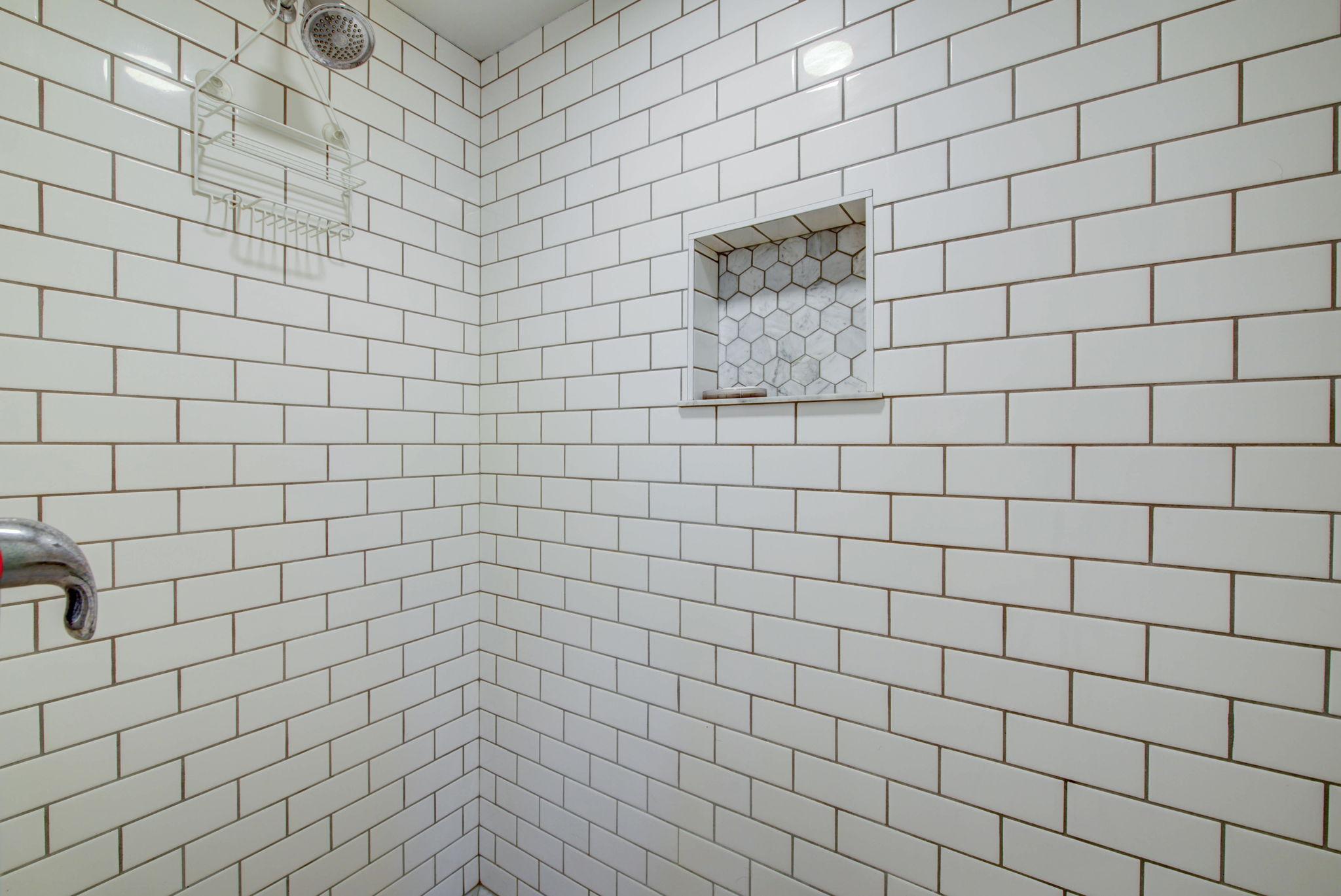 3916 Merriam Road Minnetonka, MN 55305 - Photo 30 of 39 Gallery Image 30