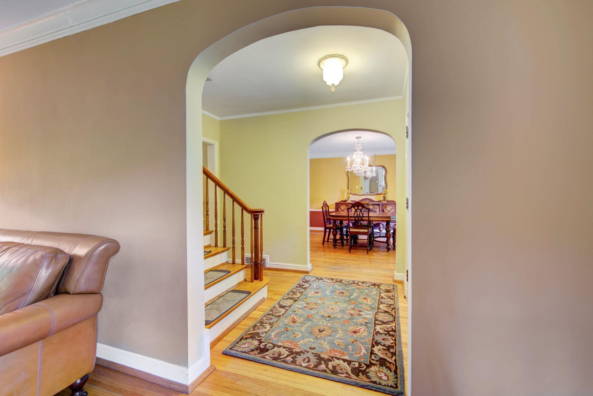 3916 Merriam Road Minnetonka, MN 55305 - Photo 5 of 39 Gallery Image 5