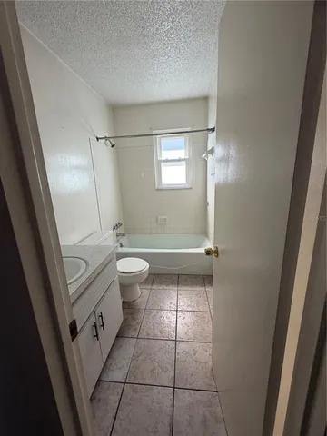 $1,800 | 608 Bahia Circle, Ocala, FL 34472