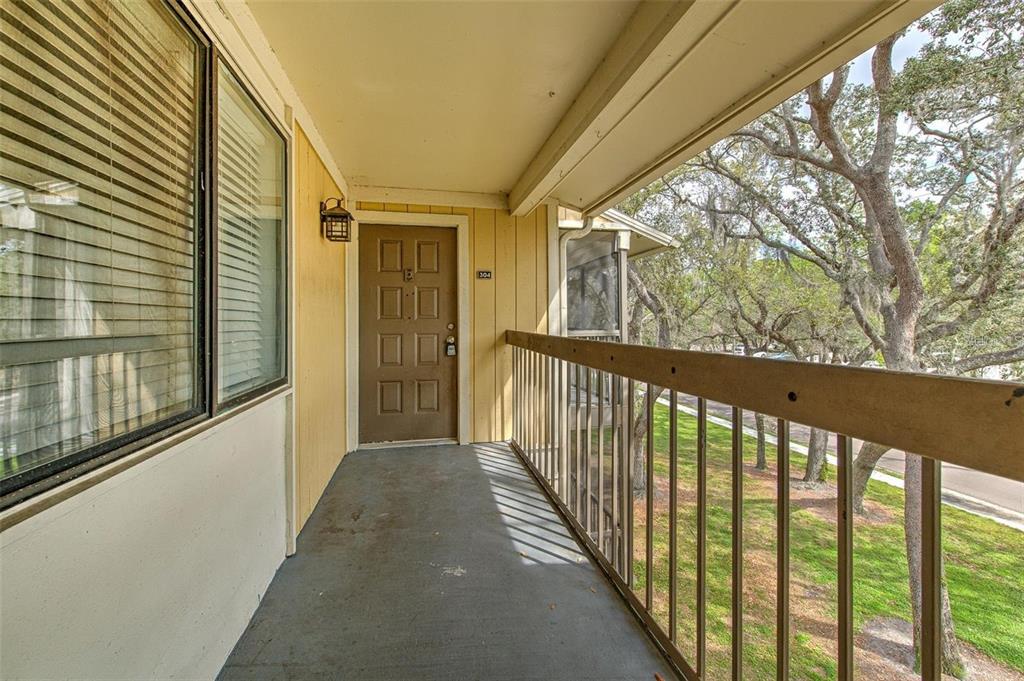 13403 Arbor Pointe Circle, Unit 304 Tampa, FL 33617 - Photo 2 of 26