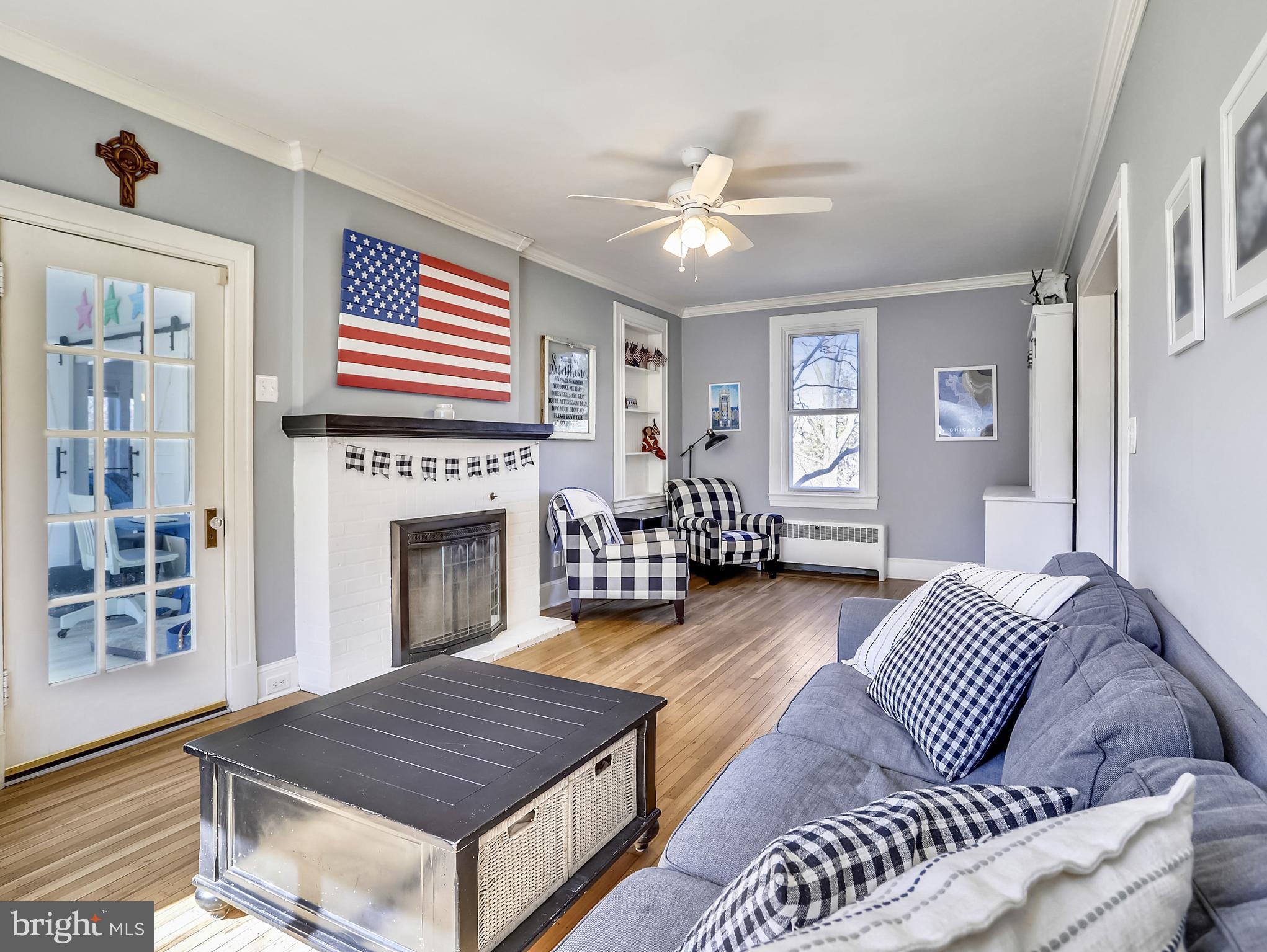 211 Laurel Road Linthicum Heights, MD 21090 - Photo 14 of 33 Spacious , seating