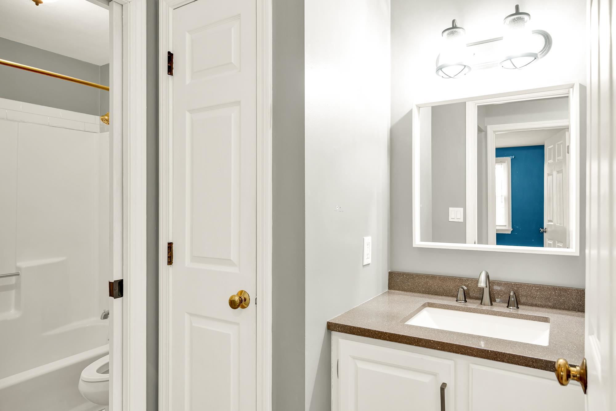 30 Old Dover Road, Unit 201 Rochester, NH 03867 - Photo 4 of 19