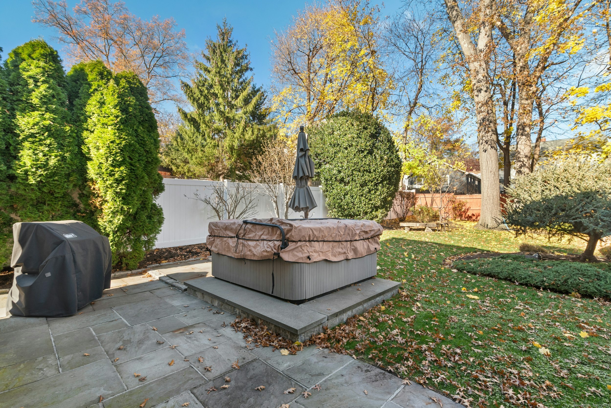 85 Hirsch Road Stamford, CT 06905 - Photo 23 of 27 a view of a couches in the patio