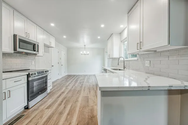 $539,900 | 2058 West Vartikian Avenue, Fresno, CA 93711