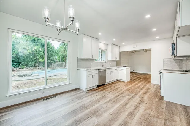 $539,900 | 2058 West Vartikian Avenue, Fresno, CA 93711