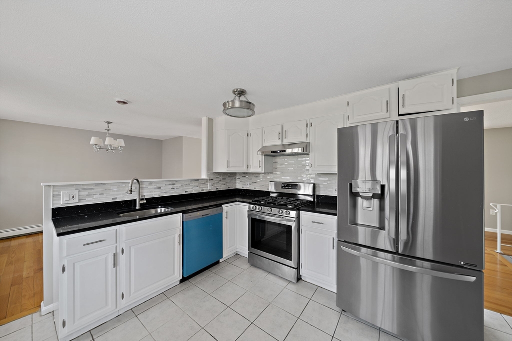 84 Poulos Road Braintree, MA 02184 - Photo 4 of 32 Gallery Image 4