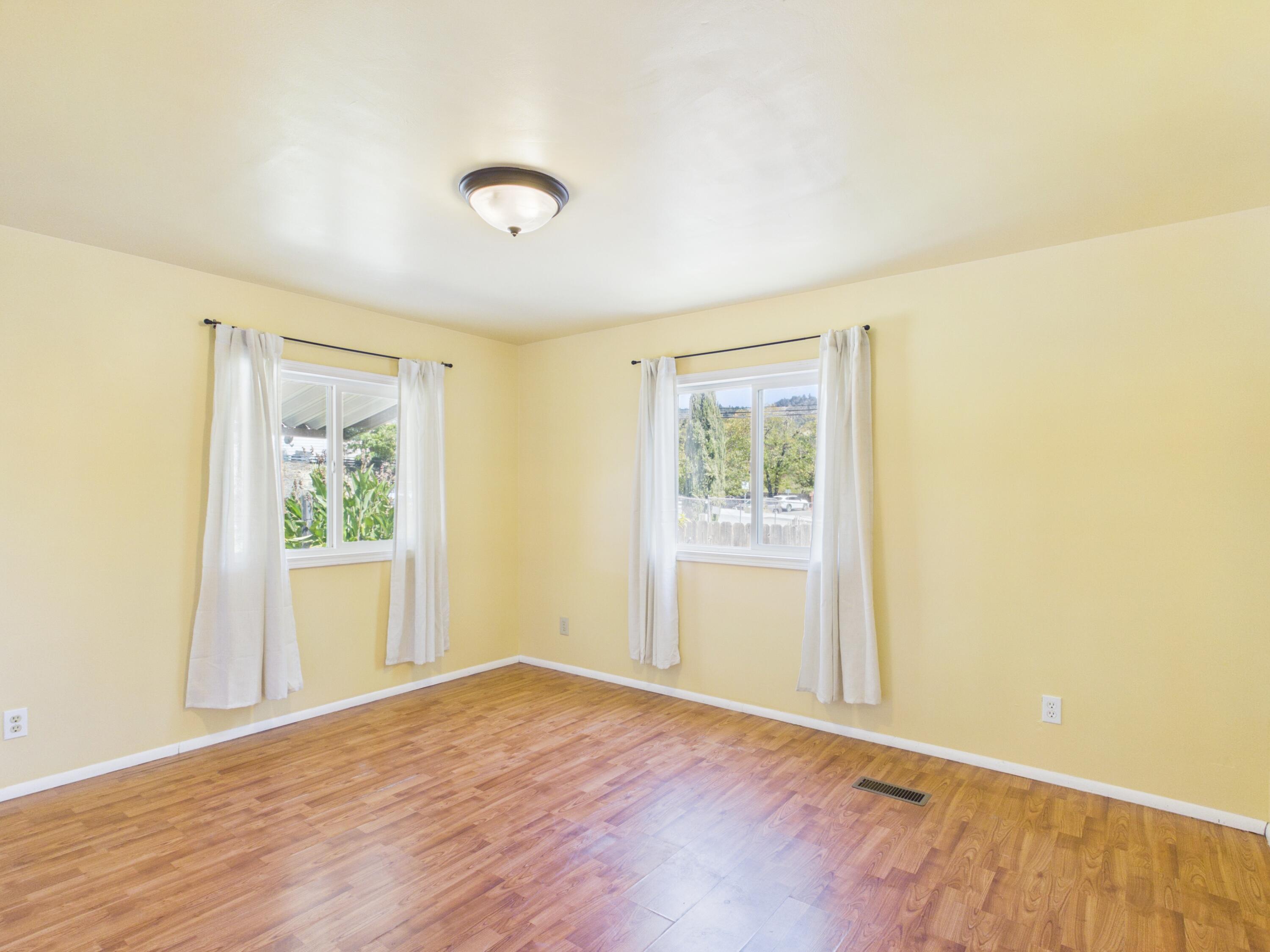 72 West Coast Road, Unit 22 Redway, CA 95560 - Photo 28 of 36 Gallery Image 28
