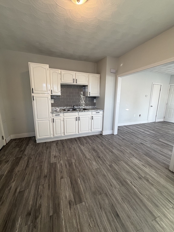 539-541 North Front Street, Unit 3R New Bedford, MA 02745 - Photo 3 of 6