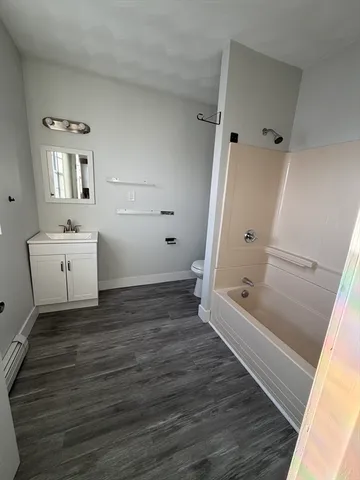 $1,650 | 539-541 North Front Street, Unit 3R, New Bedford, MA 02745