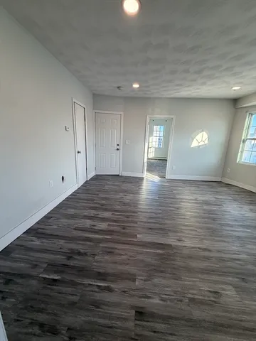 $1,650 | 539-541 North Front Street, Unit 3R, New Bedford, MA 02745