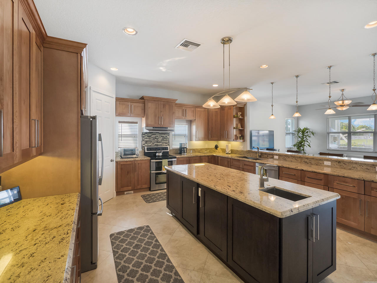190 Arlington Road West Palm Beach, FL 33405 - Photo 5 of 40 Kitchen
