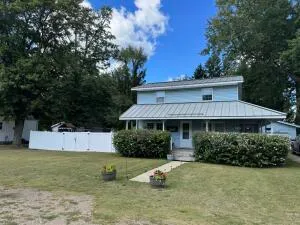 $262,000 | 2561 Lake Shore Drive, Niles, MI 49120