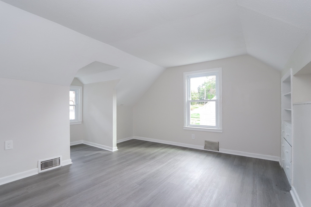 32 Lotus Street West Springfield, MA 01089 - Photo 23 of 42