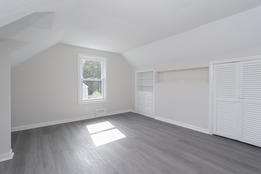 32 Lotus Street West Springfield, MA 01089 - Photo 24 of 42