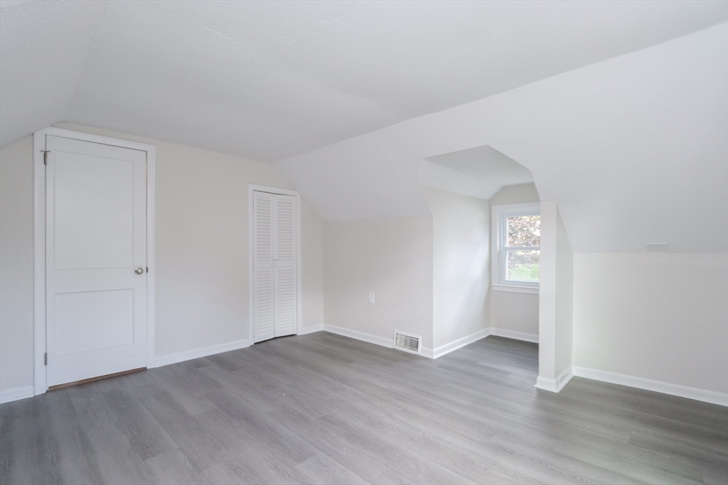 32 Lotus Street West Springfield, MA 01089 - Photo 25 of 42