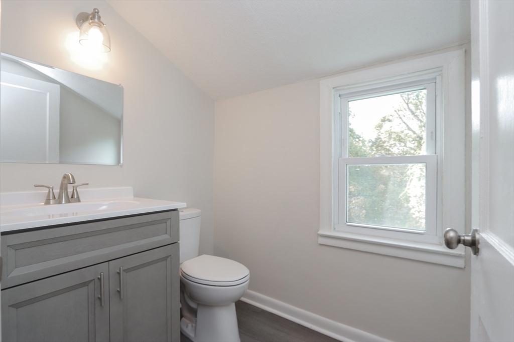 32 Lotus Street West Springfield, MA 01089 - Photo 27 of 42