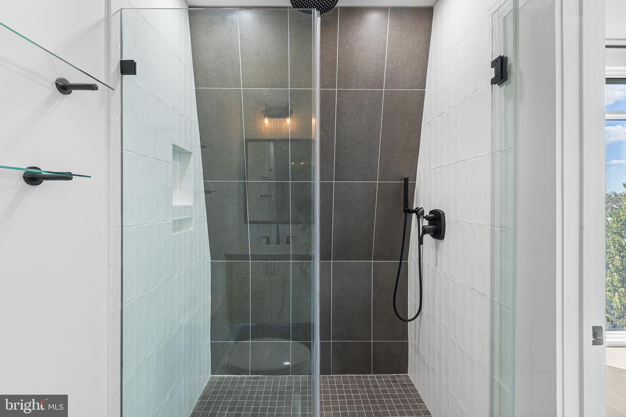 1507 Christian Street, Unit 4F Philadelphia, PA 19146 - Photo 15 of 26