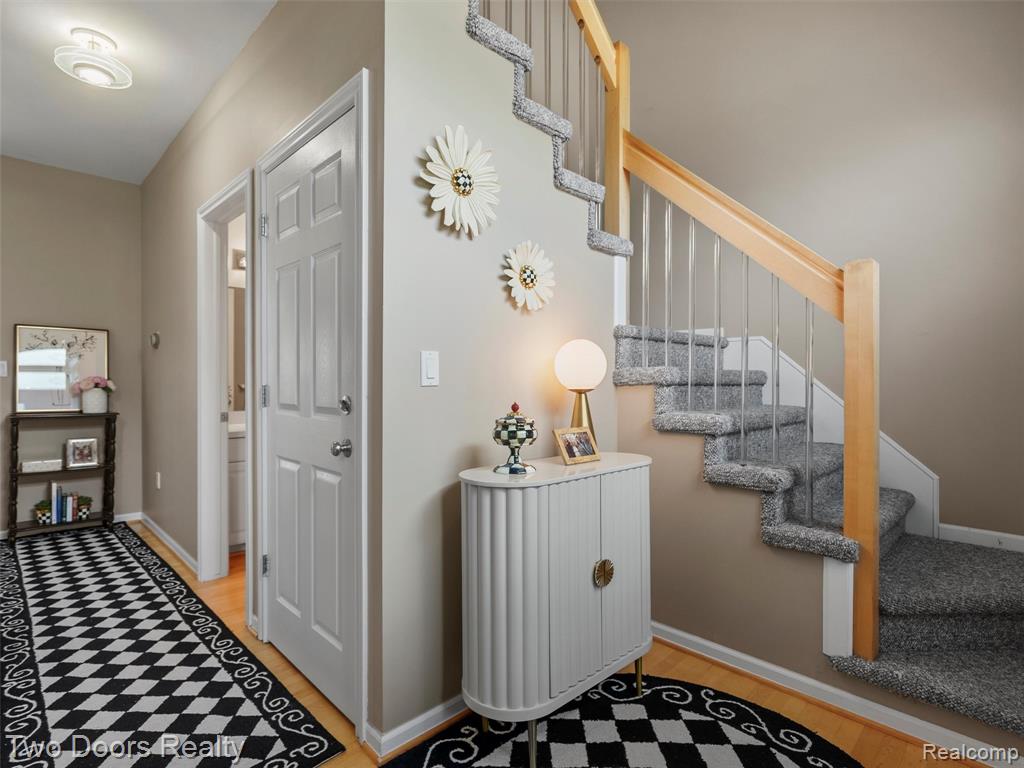 2239 Crystal Drive Rochester Hills, MI 48309 - Photo 7 of 42