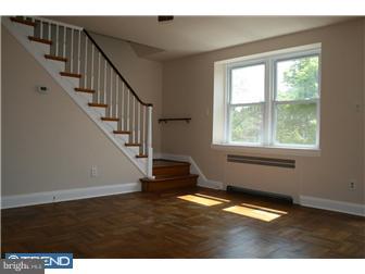 158 Academy Lane Upper Darby, PA 19082 - Photo 4 of 12 Living Room