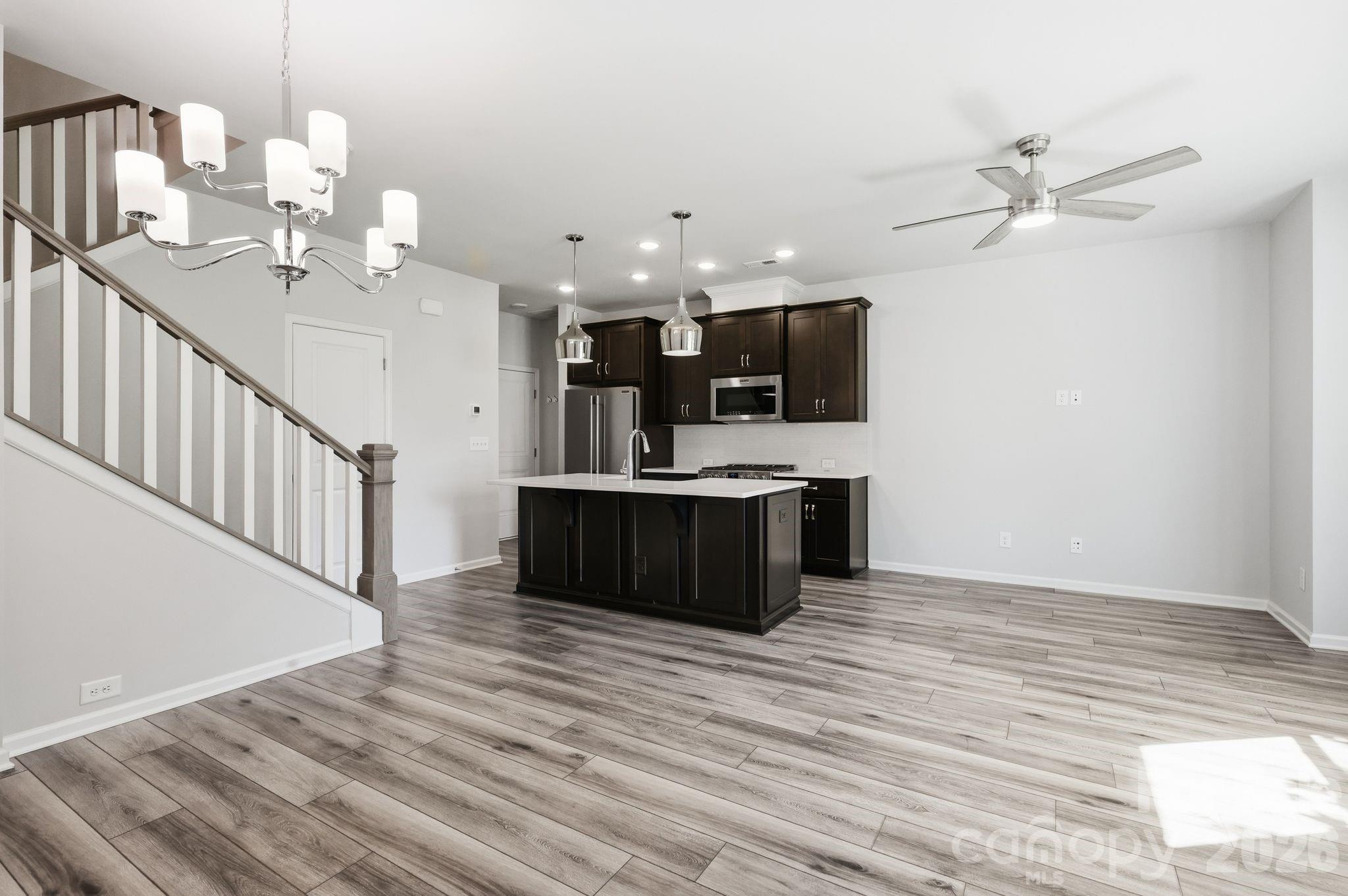 1450 Winding Stream Road Charlotte, NC 28206 - Photo 4 of 31