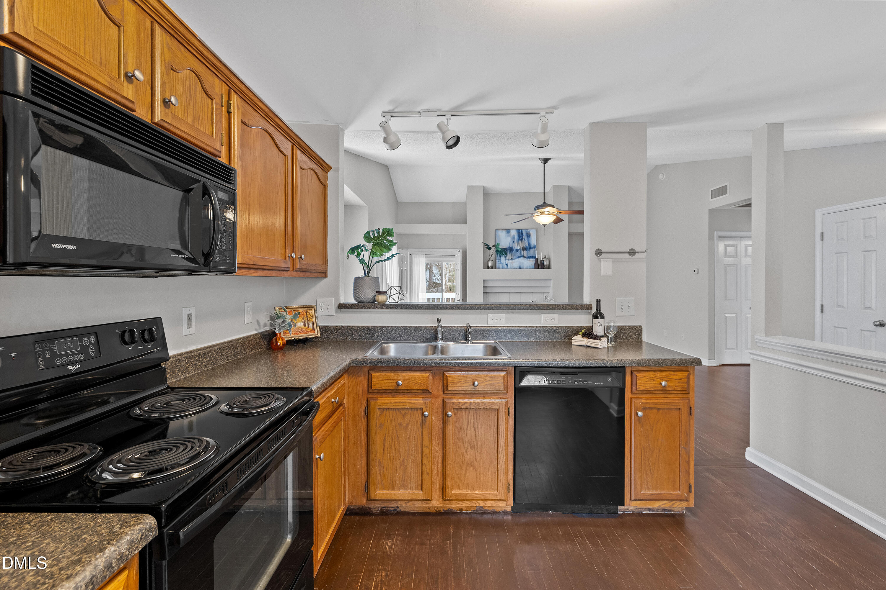 209 Kronos Lane Cary, NC 27513 - Photo 16 of 28 20-209 Kronos_3895