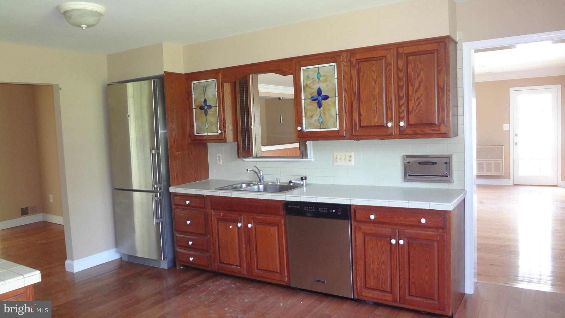 516 Beaumont Road Silver Spring, MD 20904 - Photo 2 of 21 Kitchen View 1