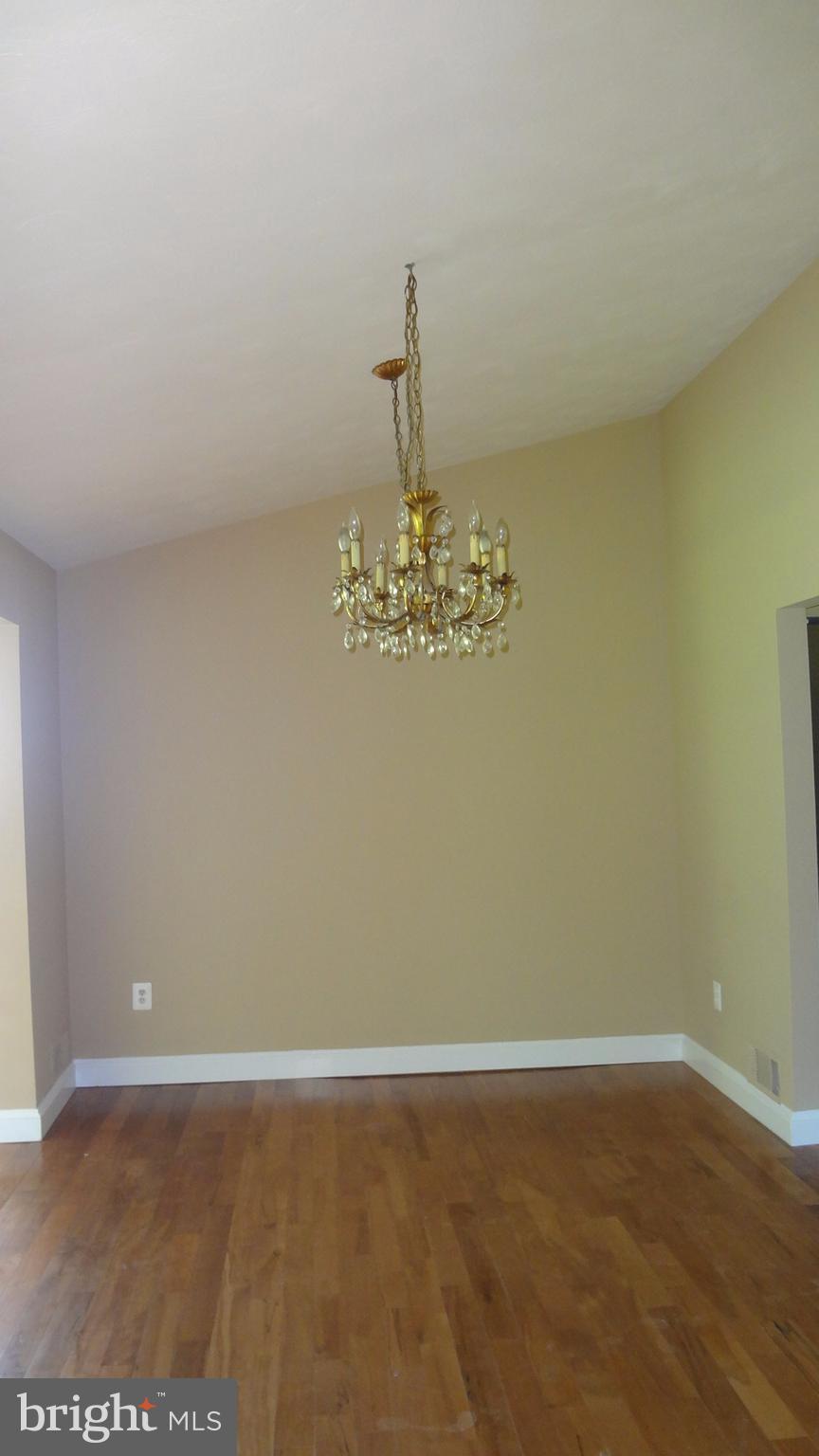 516 Beaumont Road Silver Spring, MD 20904 - Photo 5 of 21 Dining Room