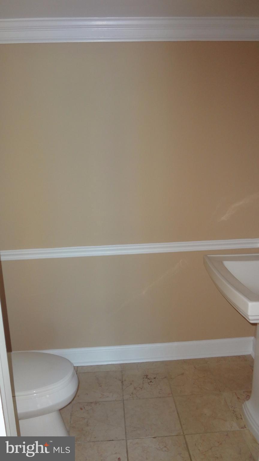 516 Beaumont Road Silver Spring, MD 20904 - Photo 9 of 21 Half Bath