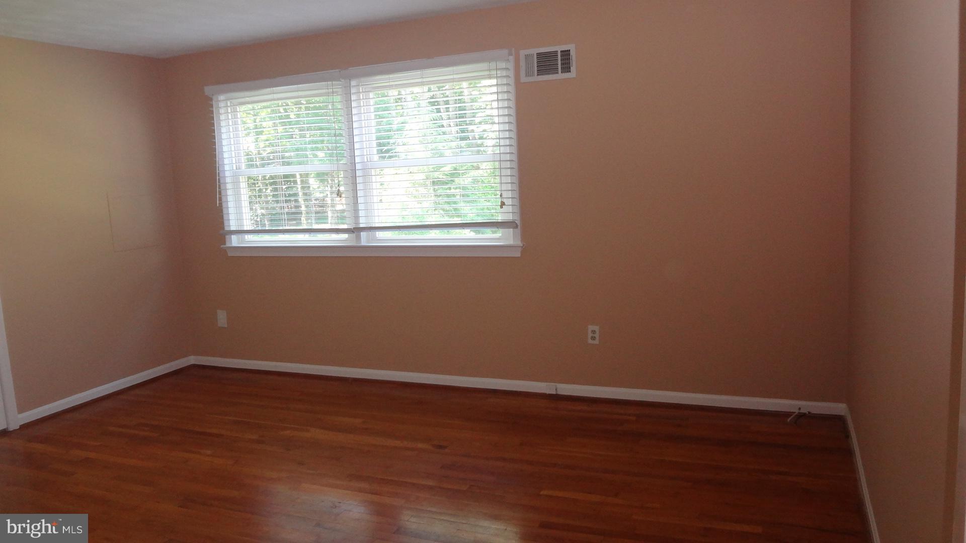 516 Beaumont Road Silver Spring, MD 20904 - Photo 10 of 21 Bedroom 1 Upper