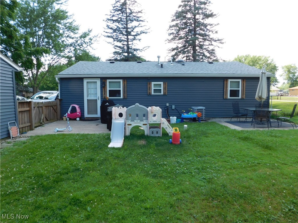 581 Hadcock Road Brunswick, OH 44212 - Photo 5 of 22 Back of house featuring a patio